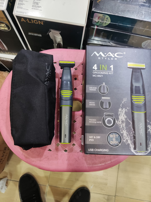 بادی گروم مارک مک استایلر مدل MC8821
